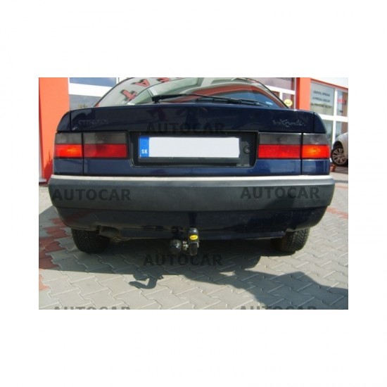 СТАЦИОНАРЕН ТЕГЛИЧ ЗА CITROEN XANTIA С БОЛТОВА СИСТЕМА ЗА ОСВОБОЖДАВАНЕ НА КУКАТА.
