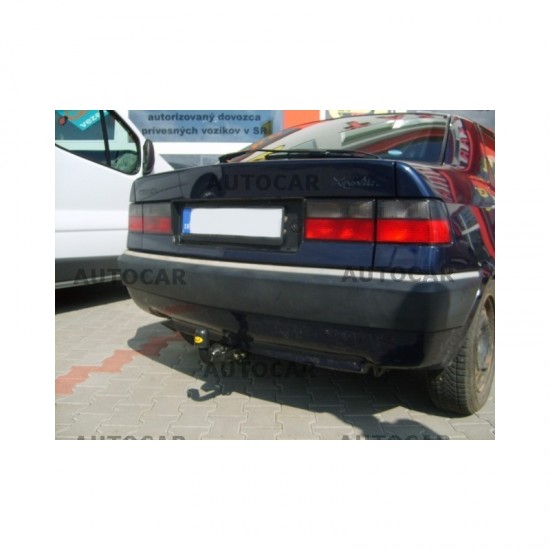 СТАЦИОНАРЕН ТЕГЛИЧ ЗА CITROEN XANTIA С БОЛТОВА СИСТЕМА ЗА ОСВОБОЖДАВАНЕ НА КУКАТА.