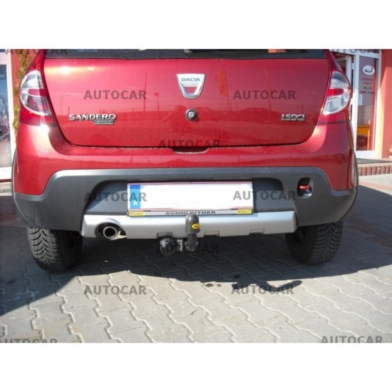 СТАЦИОНАРЕН ТЕГЛИЧ ЗА DACIA SANDERO STEPWAY С ВИНТОВА СИСТЕМА ЗА ОСВОБОЖДАВАНЕ НА КУКАТА.