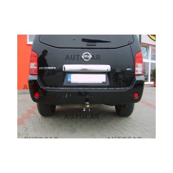 СТАЦИОНАРЕН ТЕГЛИЧ ЗА NISSAN PATHFINDER С ВИНТОВА СИСТЕМА ЗА ОСВОБОЖДАВАНЕ НА КУКАТА.