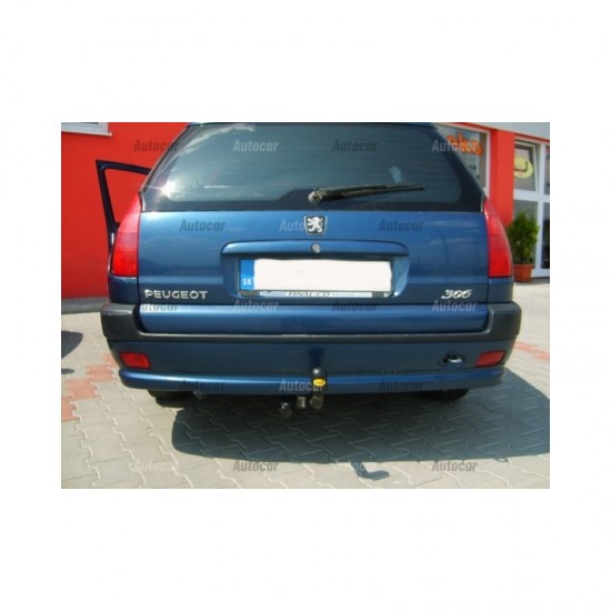 СТАЦИОНАРЕН ТЕГЛИЧ ЗА PEUGEOT 306 КОМБИ С БОЛТОВА СИСТЕМА ЗА ОСВОБОЖДАВАНЕ НА КУКАТА