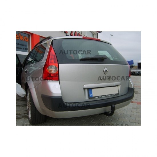 СТАЦИОНАРЕН ТЕГЛИЧ ЗА RENAULT MEGAN COMBI С ВИНТОВА СИСТЕМА ЗА ОСВОБОЖДАВАНЕ НА КУКАТА.
