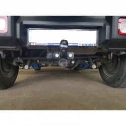 СТАЦИОНАРЕН ТЕГЛИЧ ЗА SUZUKI JIMNY OFFROAD С БОЛТОВА СИСТЕМА ЗА ОСВОБОЖДАВАНЕ НА КУКАТА.